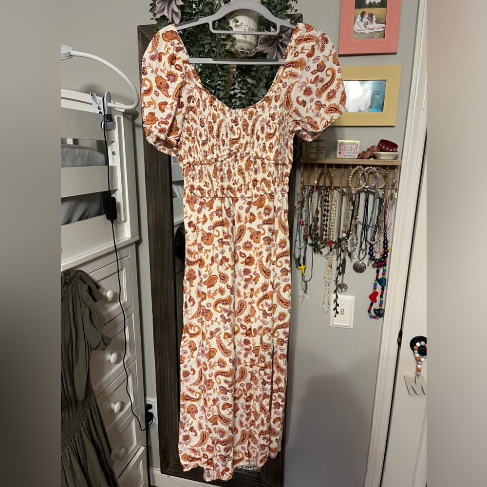 Hollister size medium midi orange patterned dress
